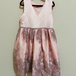 Girl dress size 5